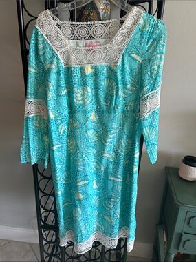 Lilly Pulitzer Chapman tunic dress Turquoise & White Lace-Trimmed. Size large